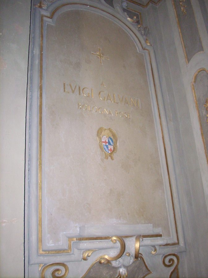 Luigi%20Galvani%27s%20tomb%2C%20Bologna%20-%208.jpg